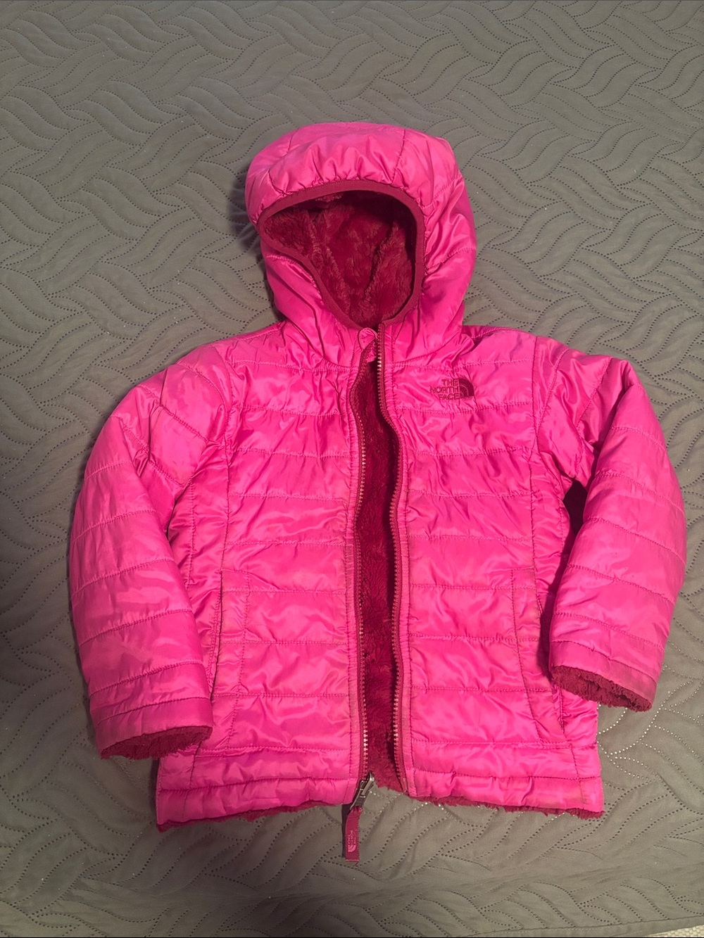 The North Face Girls' Bright Pink Hooded Puffer Jacket - reversible 4T